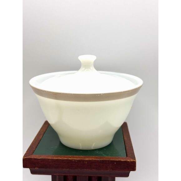 Pyrex Vintage Gray Rimed Sugar Bowl With Lid Made  In U.S.A. - Picture 1 of 13